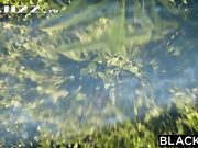 BLACKED棕发美女人生第一次尝试大黑屌