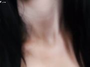 狂野大奶熟女张开双腿等你来插入