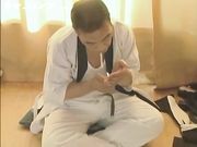 60岁老汉在家插保姆被妻子发现 求老公3P