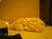 美容院老板娘搞上瘾了再次约炮这次吃了颗伟哥一晚干了她四次