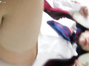 某航空公司空姐穿着制服大尺度私拍被摄像师用假鸡巴震蛋玩逼逼