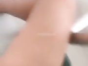 打工妹兼职女主播勾引健身教练到女厕操逼