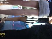 激情大胆偷拍逛夜市的短裙美女 看得我JJ都硬了