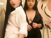 新晋网红狐狸姐约上小姐妹镜头下疯狂卖弄风骚5