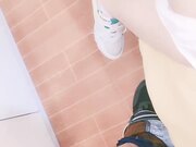 00后双马尾萝莉萌妹第一视角拍摄啪啪 翘起屁股后入一下下撞击