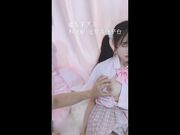 《不见星空》粉色JK制服美少女被控制器为所欲为 超顶娇喘欲罢不能