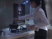 弟弟的青春期姐姐用身体给弟弟上生理卫生颗 吴语菲