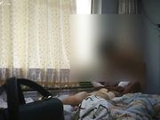 三贱客之牛奶哥搞完朋友的老婆再搞人家上大二的女儿720P高清无水印