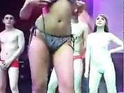 国内很少能够看到的内衣秀脱衣秀 真的是大饱眼福