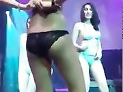 国内很少能够看到的内衣秀脱衣秀 真的是大饱眼福