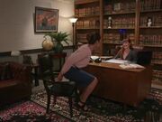 性感人妖大屌插入少妇嘴里兴奋在操骚穴颜射