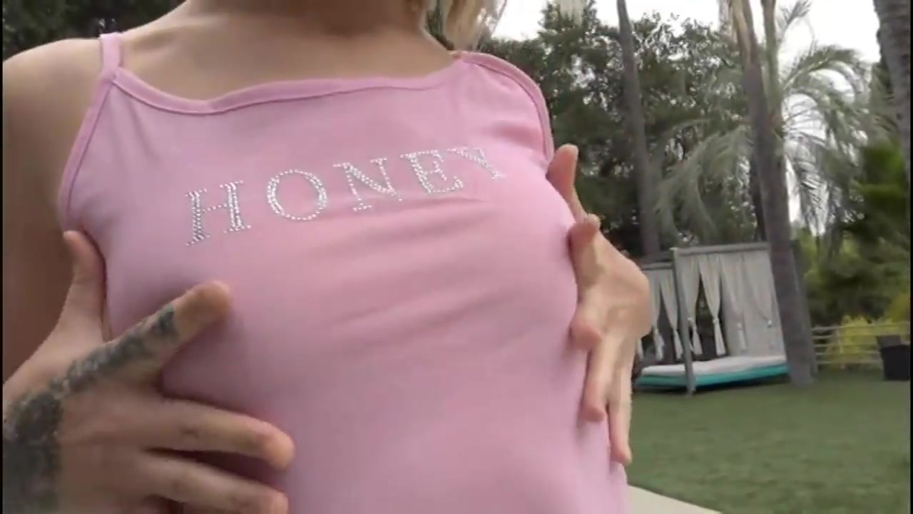 油汪汪的精油美臀被大黑鸡巴猛干03