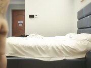 满背纹身外围特写揉穴舔屌深喉扶着屁股后入