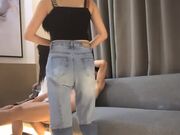 约操两外围妹子激情双飞网袜黑丝一起服务舔弄