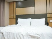 约极品外围女神这大鸡巴让她见见世面人瘦胸大