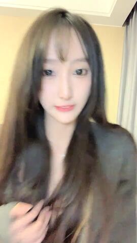 颜值女神初下海，172cm神似都美竹超嗲小仙女