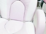 19岁清纯美妞一线天粉穴近视角假屌插穴03