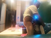 成都大二极品学妹ktv饮酒调情水蜜桃大胸粉嫩