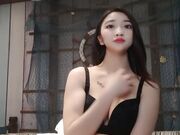 大眼萌妹子和单男露脸口交无套啪啪01