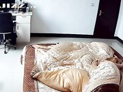 摄像头偷拍小伙和大自己10岁的富婆美少妇打炮