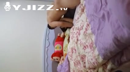 趁老婆不在家把18岁还在上学的小姨子拿下