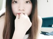 年轻淫乱聚会口交大鸡巴让几个小哥轮草抽插 03