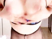 骚气冲天 口交深喉 骚逼抹上风油精又辣又凉快 被大哥后入插菊花嗷嗷叫