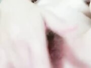 楚楚诱人的妹子沙发上自慰插穴淫水很多