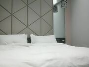 金发网红外围美女 调情69姿势舔小穴 扶着大屁股撞击 射不出想要无套