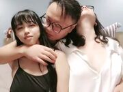 眼镜幸福老哥 淫乱双飞大奶妹 交叉舌吻双女舔屌 骑乘抽插揉捏奶子