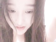 巨乳眼镜小姐姐 外表文静乖巧 被炮友脱下内裤 翘起屁股超肥美穴 吸吮舔屌站立后入