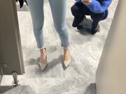 挑战公厕性爱 冬夜 极品女神姐妹花 啪啪 撒尿 时刻担心有人进来 真刺激