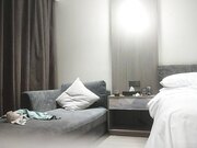 我是探索者酒店约操1500外围高潮呻吟侧入