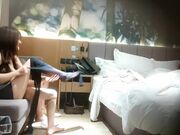 人气探花 娇小玲珑川妹子 黑丝情趣口交给力 沙发啪啪一对尖椒美乳乱颤