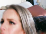 在我面前 你还是那么的骚 那么的会玩