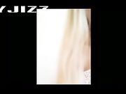 颜值不错的舞蹈系萌妹子主播年龄不大站立一字马扣逼秀床上劈腿诱惑