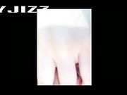 颜值不错的舞蹈系萌妹子主播年龄不大站立一字马扣逼秀床上劈腿诱惑