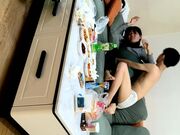 良家少妇遇渣男 哭诉完被连干两炮 小逼逼水多 被干肿了 来个特写很震撼