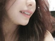 无毛白虎逼玩弄小鲜肉舌吻吃奶又舔逼激情抠逼