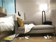 小姐姐短裙把裙子一扒就可以揉搓逼逼亲吻抽插