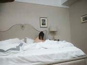 丰乳肥臀少妇主动站立口交玩弄上位呻吟