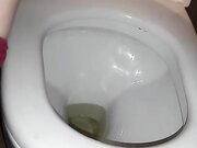 在海底捞厕所和老板做爱，外面人来人往真刺激！