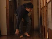 仿佛将其挤压出来 带领她的雇主获得终极的快乐 1