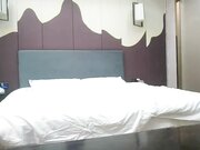 大圈极品大奶外围御姐 换上连体黑丝高跟鞋 舔屌乳交扶着美臀后入1