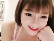 小姐姐白皙美乳无毛粉穴妹子带闺蜜双飞 撸硬轮流上位骑坐自大力抽插猛操1