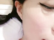 美少女酒店激情自慰粗大假屌磨蹭抽插