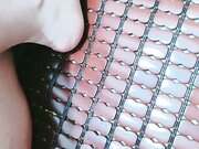 儿媳跟她的老公公 这老头鸡巴还挺硬 揉奶抠逼自己撸鸡巴