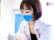 性感女医生在线取精治疗