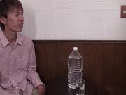 享受沉重的巨乳和大屁股的同时中出性爱 2