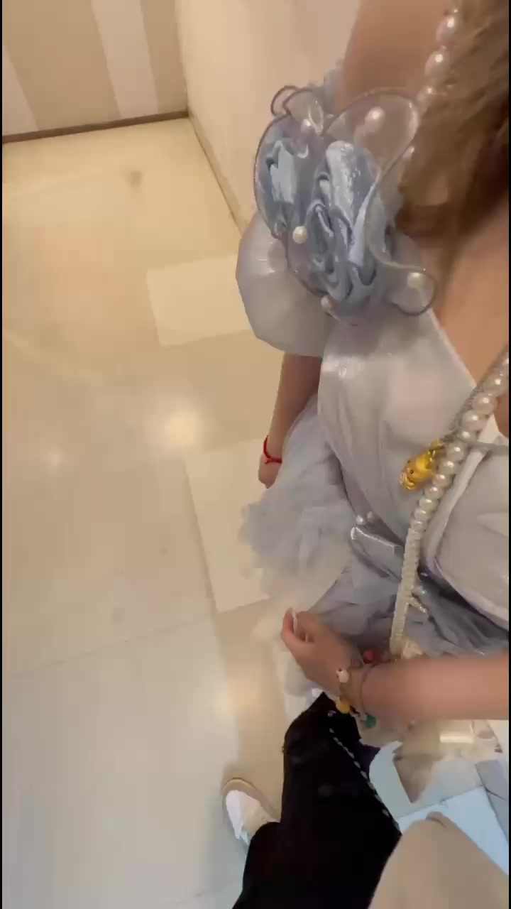 坚挺白嫩美乳_超级粉嫩小蝴蝶白虎美穴被大屌到高潮痉挛